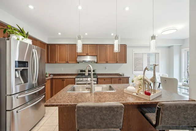 4 Bazin Road, Ajax - photo 23
