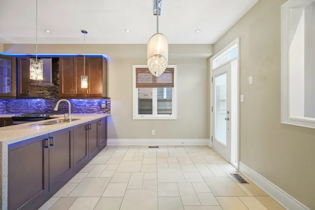 56 Stark Crescent, Woodbridge - photo 16