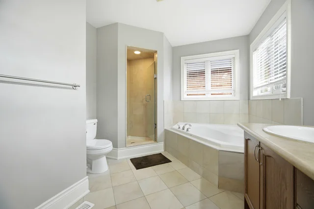 56 Stark Crescent, Woodbridge - photo 32