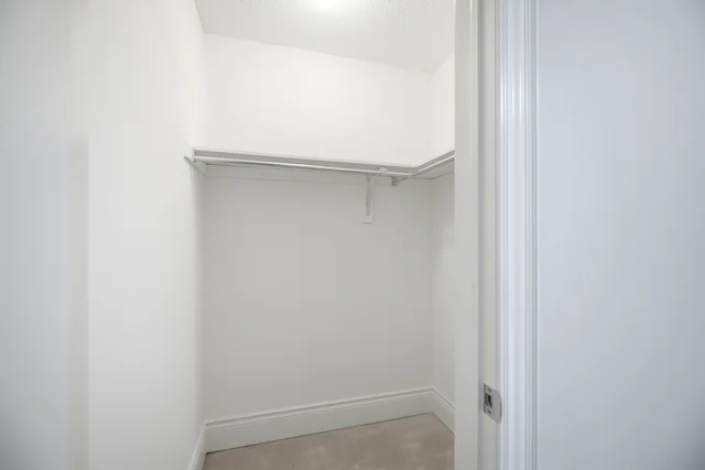 56 Stark Crescent, Woodbridge - photo 36
