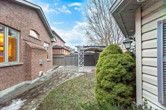 56 Stark Crescent, Woodbridge - photo 47