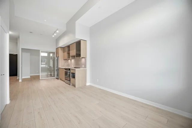 405 Dundas Street West #104, Oakville - photo 11