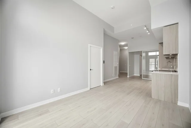 405 Dundas Street West #104, Oakville - photo 14