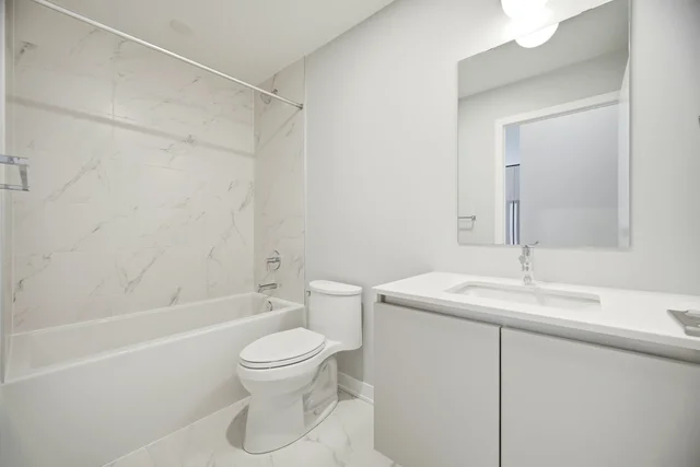405 Dundas Street West #104, Oakville - photo 15