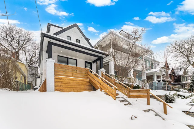 128 Duvernet Avenue, Toronto - photo 4