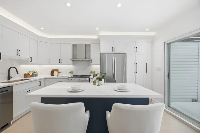 128 Duvernet Avenue, Toronto - photo 13