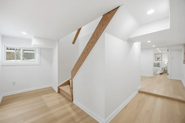 128 Duvernet Avenue, Toronto - photo 28