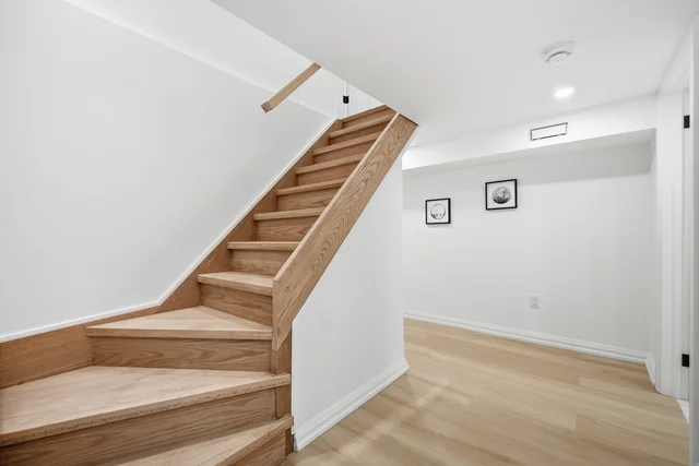 128 Duvernet Avenue, Toronto - photo 29