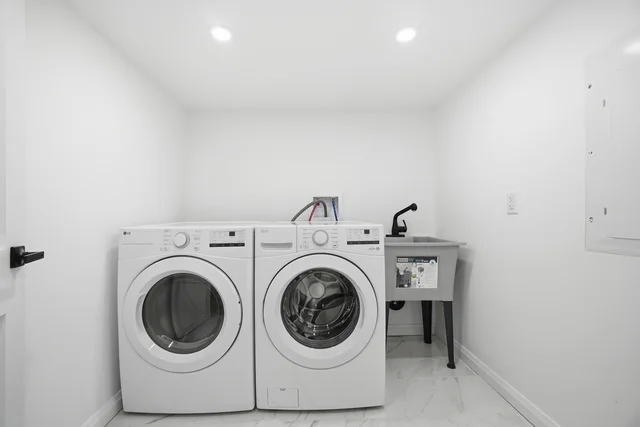 128 Duvernet Avenue, Toronto - photo 39