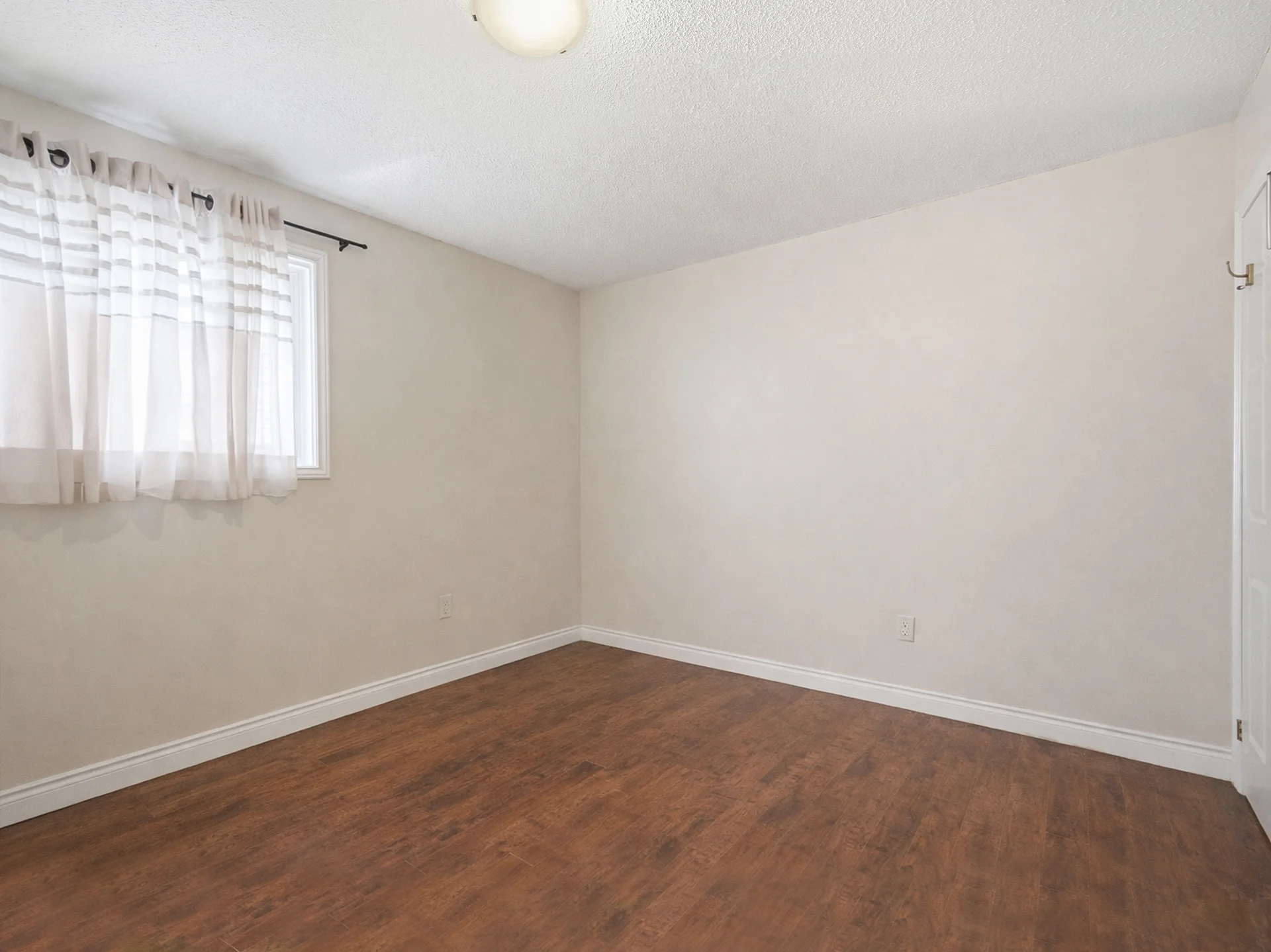 8 Deerpark Crescent, Brampton - photo 31