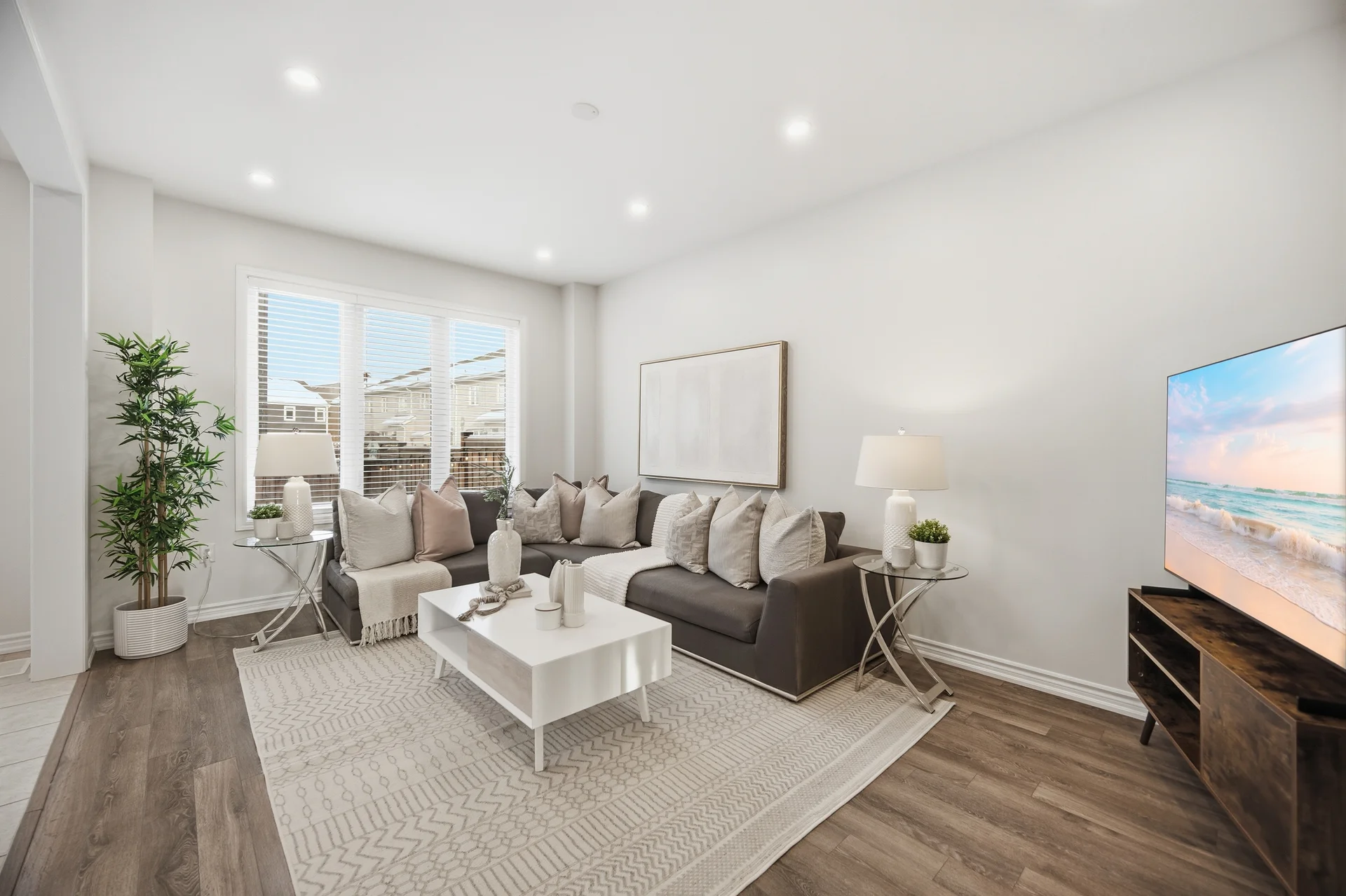 542 Fir Court, Milton - photo 8