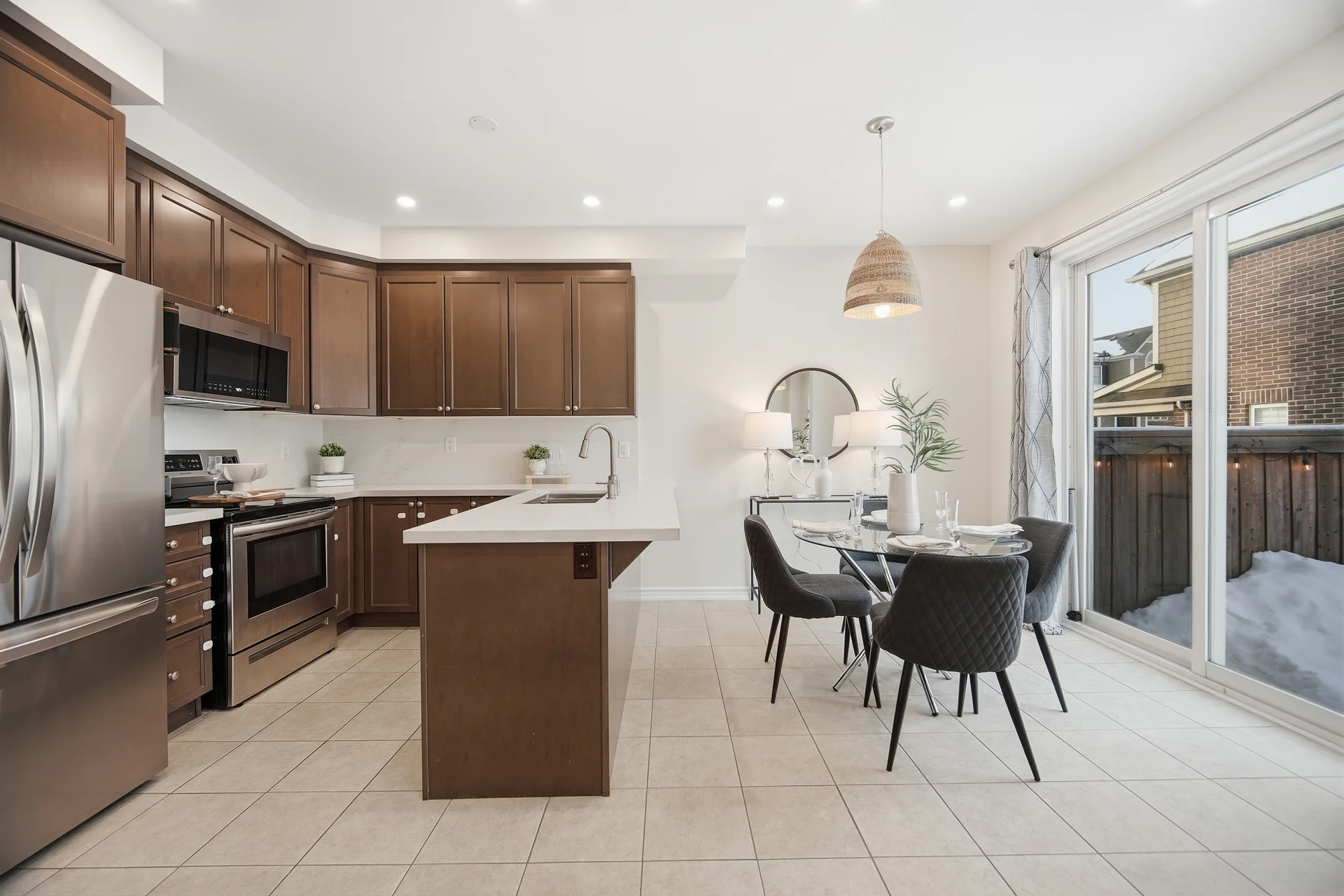 542 Fir Court, Milton - photo 12