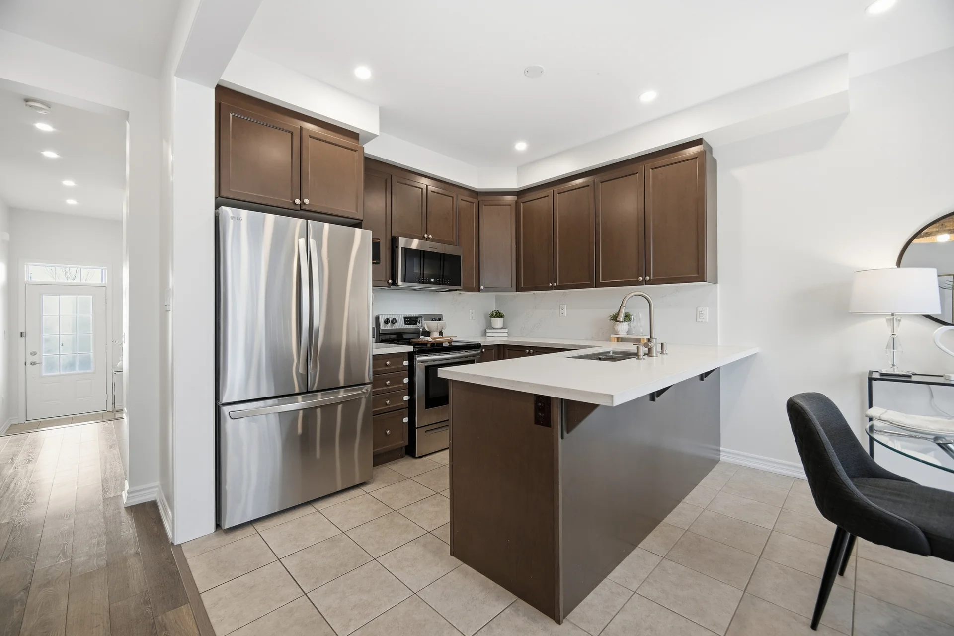 542 Fir Court, Milton - photo 16