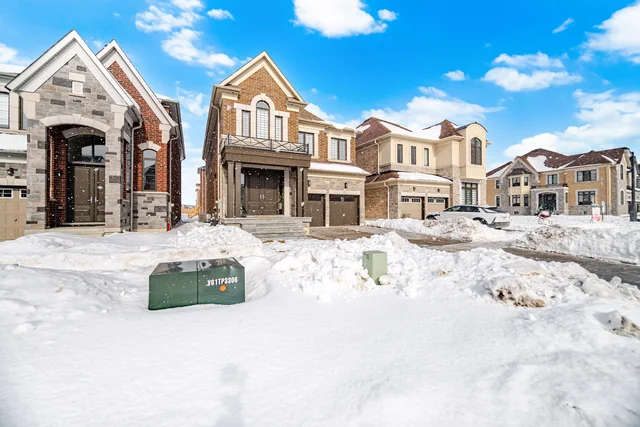 14 Woodgate Pines Drive, Vaughan - photo 4