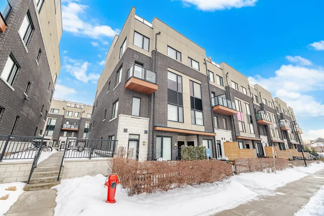 #536-1555 Kingston Road, Pickering - photo 2