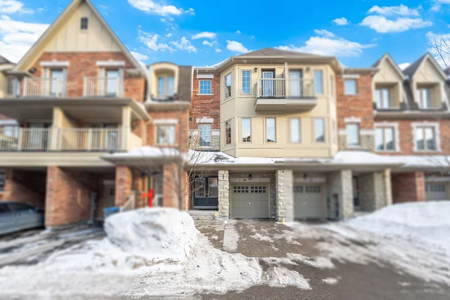 31 Kayak Heights, Brampton - photo 2