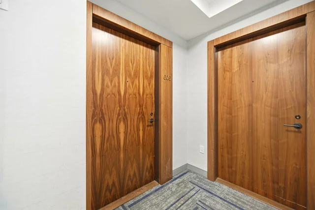 #606-509 Dundas Street West, Oakville - photo 6
