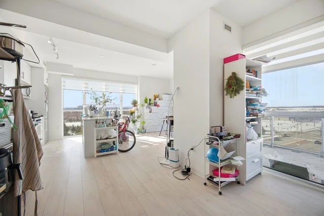 #606-509 Dundas Street West, Oakville - photo 12