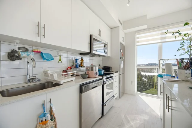 #606-509 Dundas Street West, Oakville - photo 16