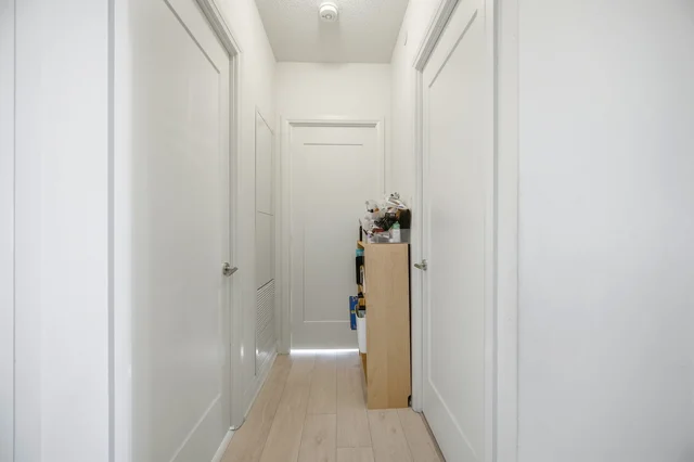 #606-509 Dundas Street West, Oakville - photo 23