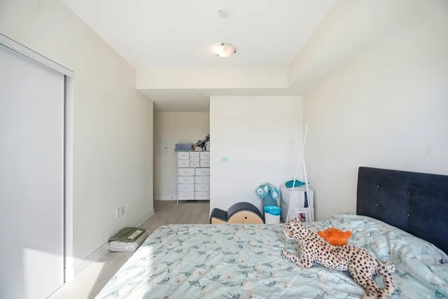 #606-509 Dundas Street West, Oakville - photo 25