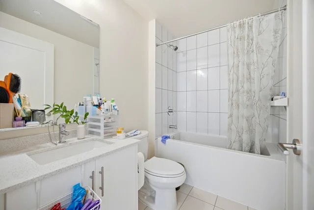 #606-509 Dundas Street West, Oakville - photo 31