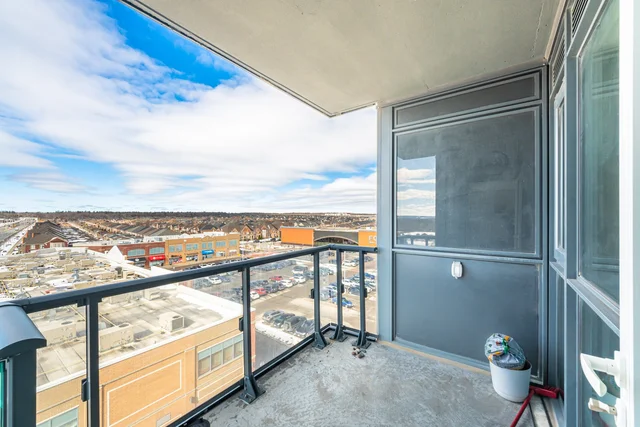 #606-509 Dundas Street West, Oakville - photo 33