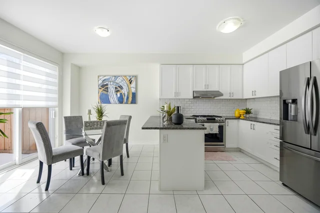 414 Royal West Drive, Brampton - photo 27