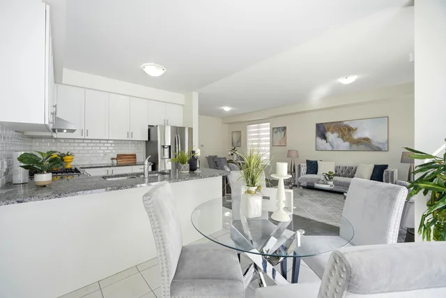 414 Royal West Drive, Brampton - photo 33