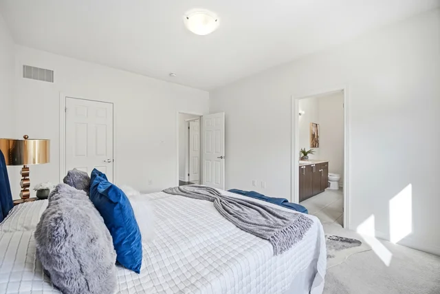 414 Royal West Drive, Brampton - photo 40
