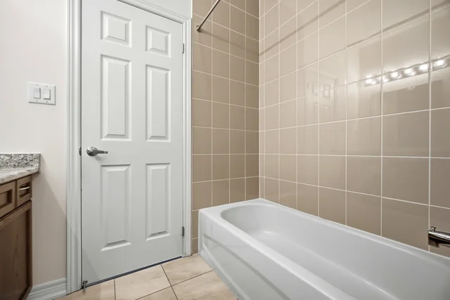 414 Royal West Drive, Brampton - photo 49