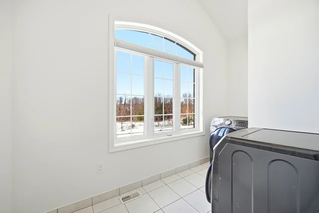 414 Royal West Drive, Brampton - photo 51