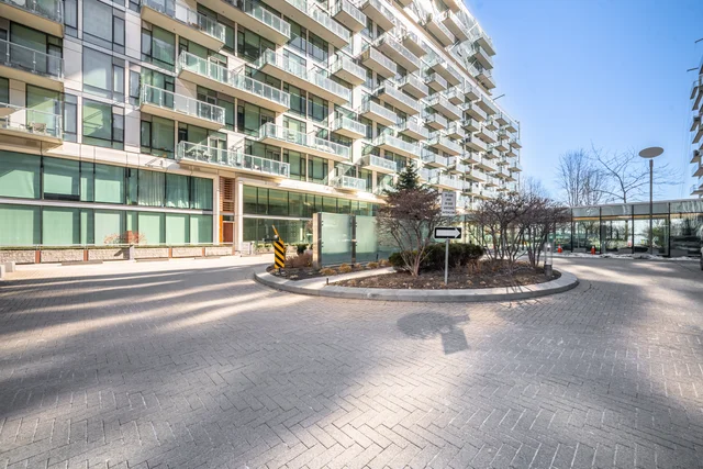 #837-39 Queens Quay East, Toronto - photo 2