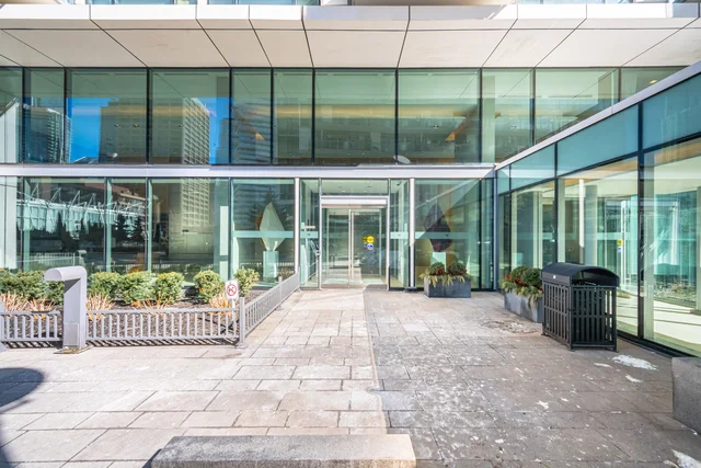#837-39 Queens Quay East, Toronto - photo 4