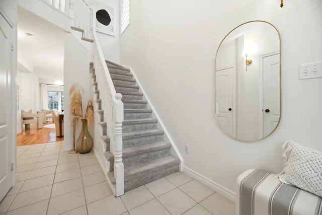 1353 Stephenson Drive, Burlington - photo 37