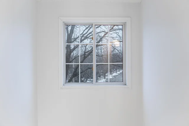 1353 Stephenson Drive, Burlington - photo 41