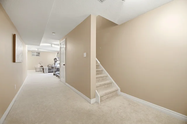 1353 Stephenson Drive, Burlington - photo 64