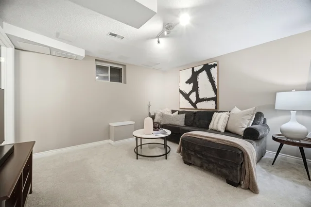 1353 Stephenson Drive, Burlington - photo 70