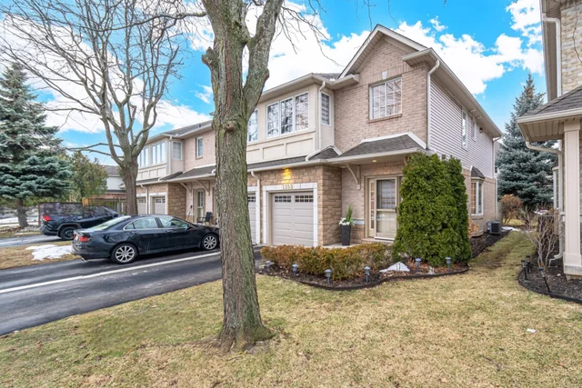 1353 Stephenson Drive, Burlington - photo 5