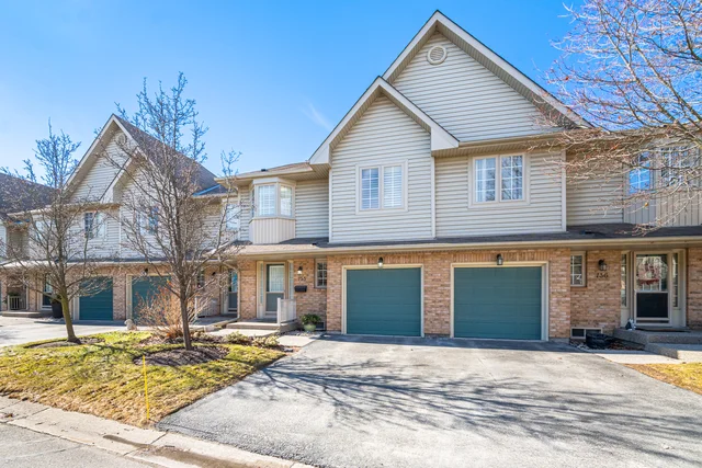 #135-3333 New Street, Burlington - photo 4