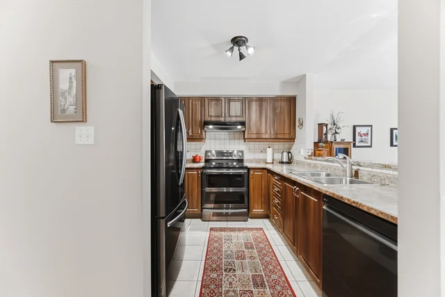#135-3333 New Street, Burlington - photo 17