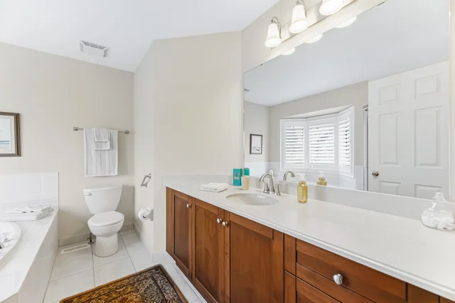 #135-3333 New Street, Burlington - photo 33
