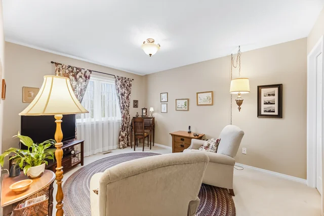 #135-3333 New Street, Burlington - photo 37