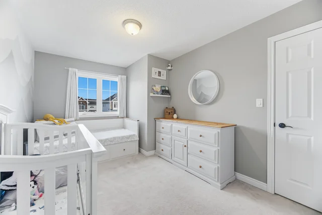 21 Sharpe Crescent, Tottenham - photo 32