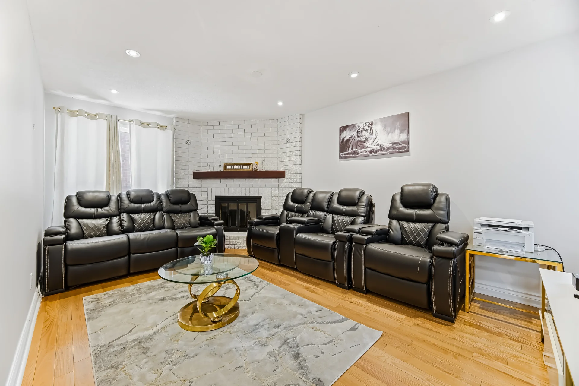 3537978