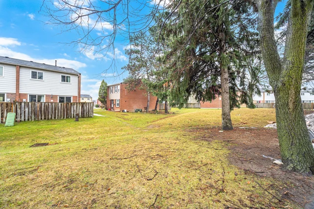 #92-900 Central Park Drive, Brampton - photo 49