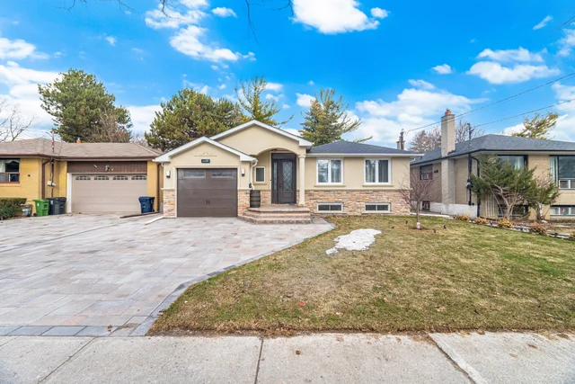 200 Goulding Avenue, North York - photo 3