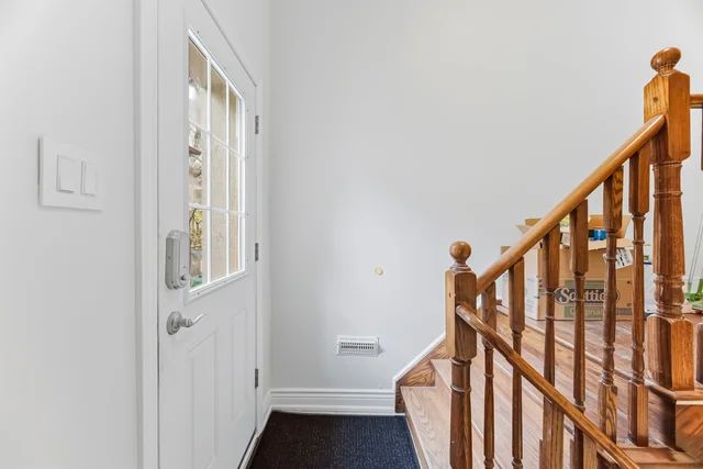 200 Goulding Avenue, North York - photo 6
