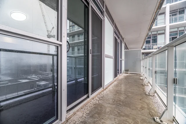 #409-65 Speers Road, Oakville - photo 37