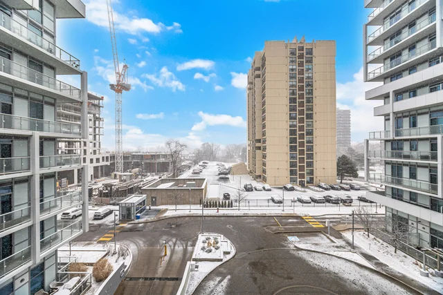 #409-65 Speers Road, Oakville - photo 39